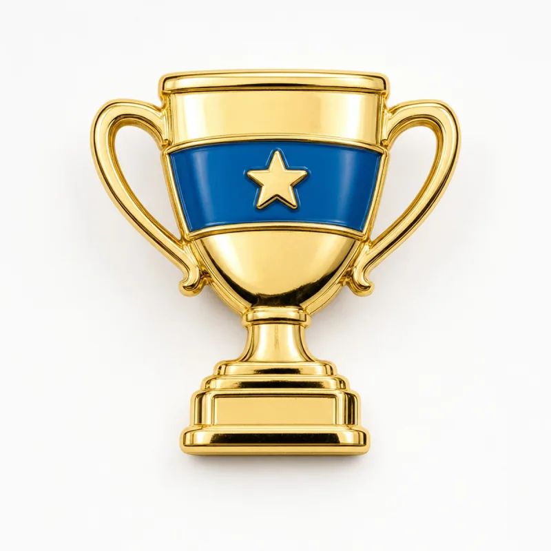Pin dorado troquelado en forma de copa de trofeo, con una banda de esmalte azul y una estrella en relieve.